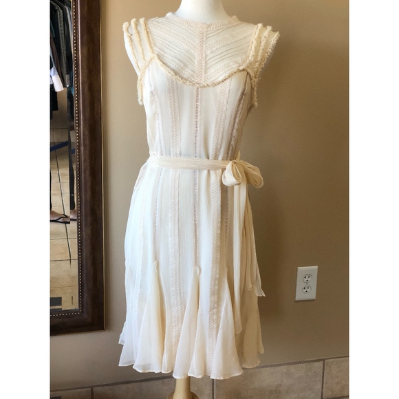 BCBGMaxAzria Dresses & Skirts - New Beautiful Lace BCBG MAXAZRIA CKO63931187 Dress